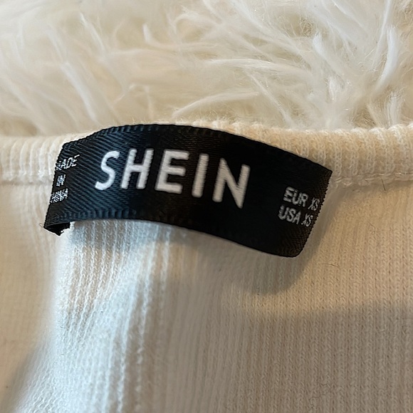 *NEW* Ribbed Crop Tank - Picture 4 of 4